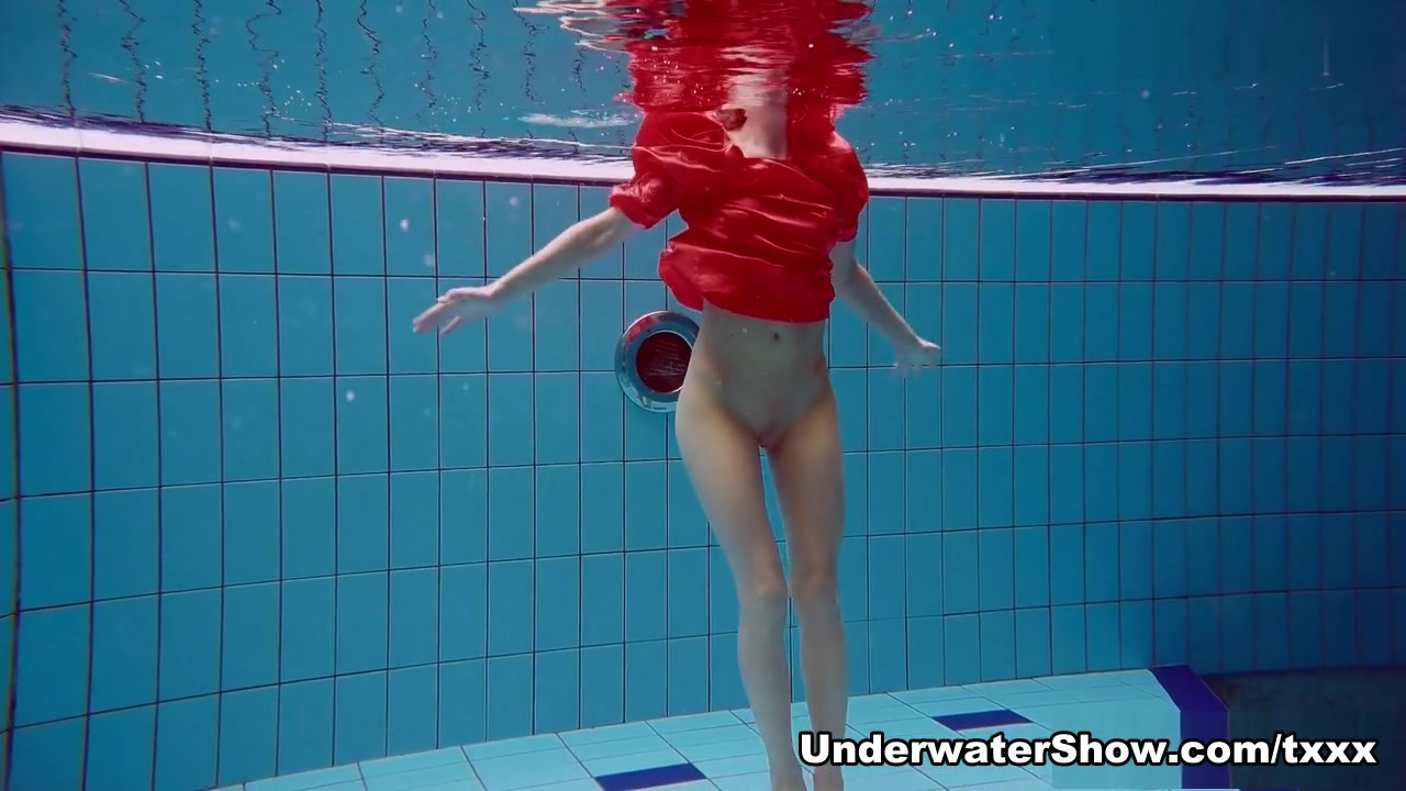 UnderwaterShow Video: Avenna
