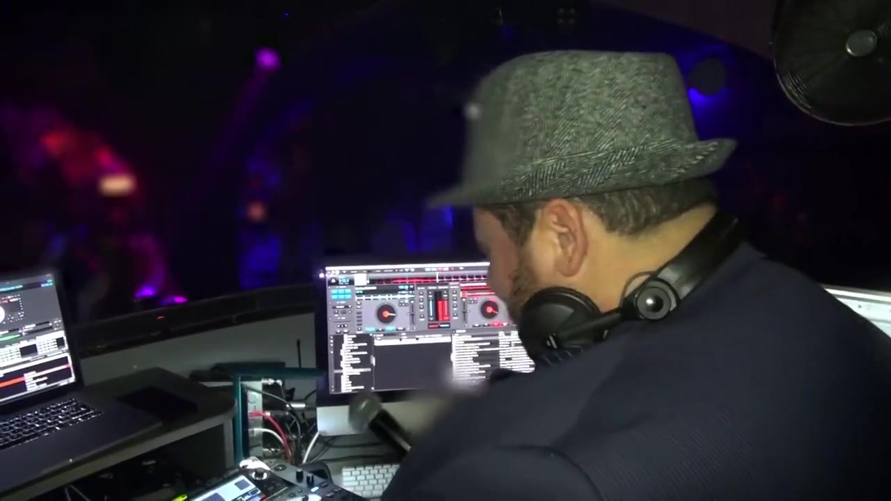 Club Libertin Swingers Club 34 Full Hd - Streamhub.to With Cassy Diaz, Cassy Diaz Clea Gaultier And Clea Gaultier