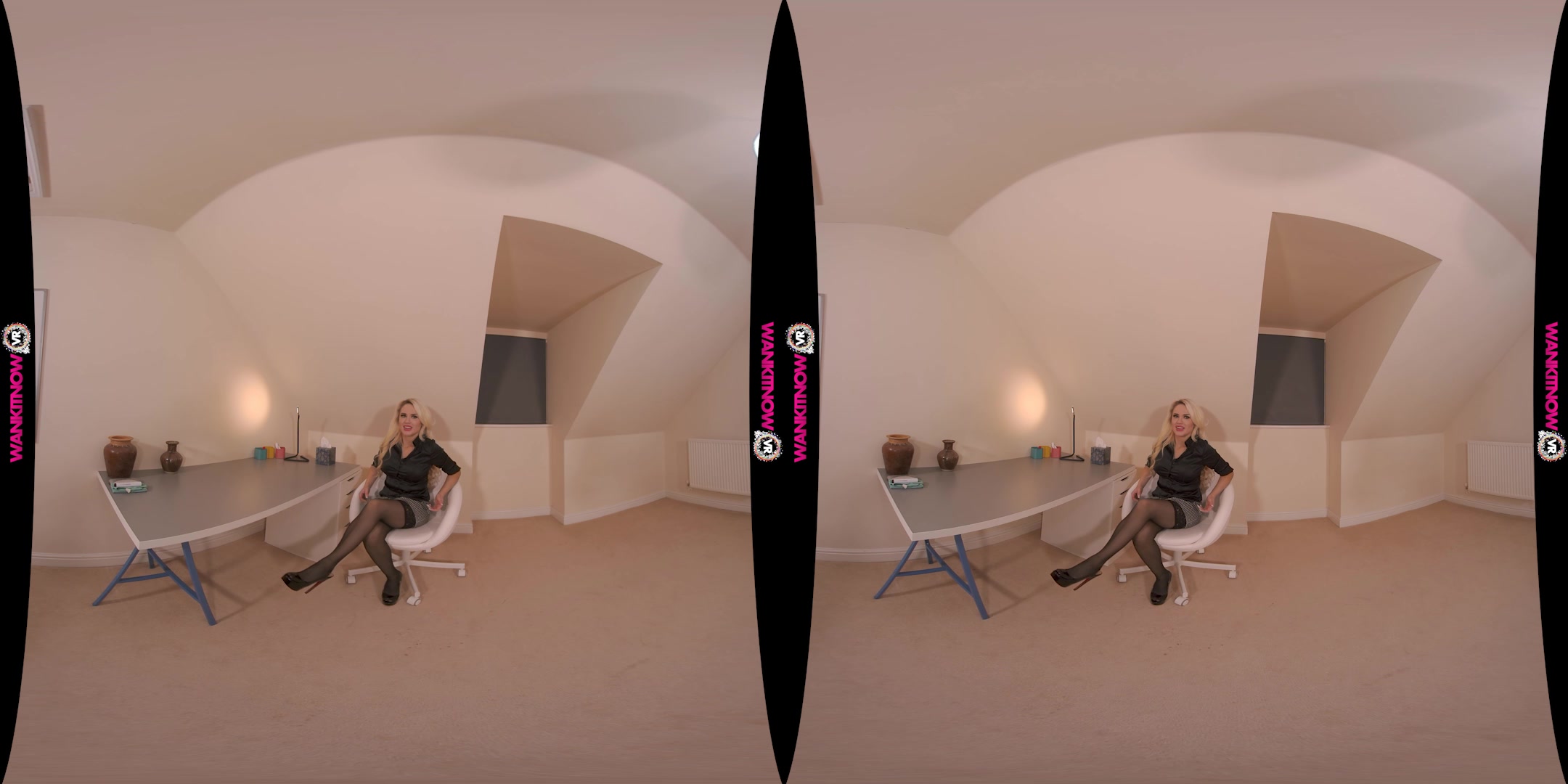 Wank Distraction featuring Ashley Jay - WankitNowVR