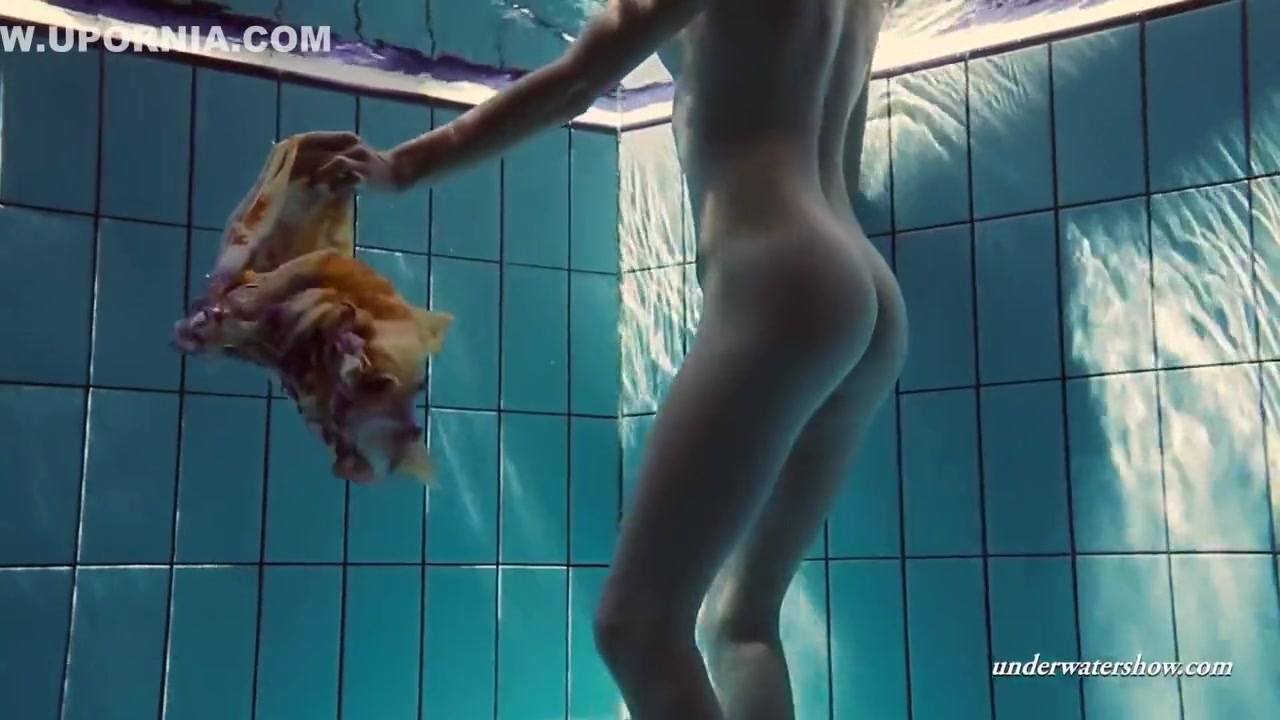 Russian Petite Skinny Beauty Lera Underwater