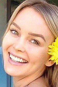 Elle Knox