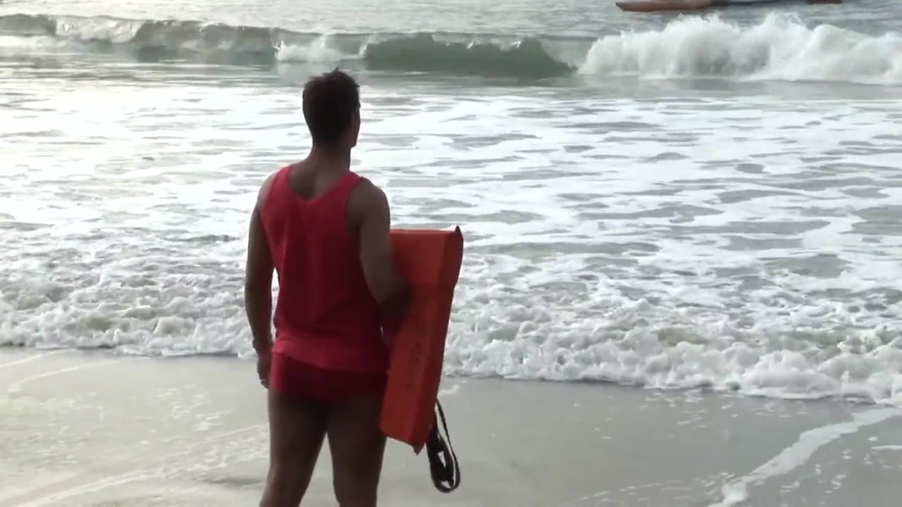 Intense Fuck On The Beach In The Ass Of A Sexy Horny Gay
