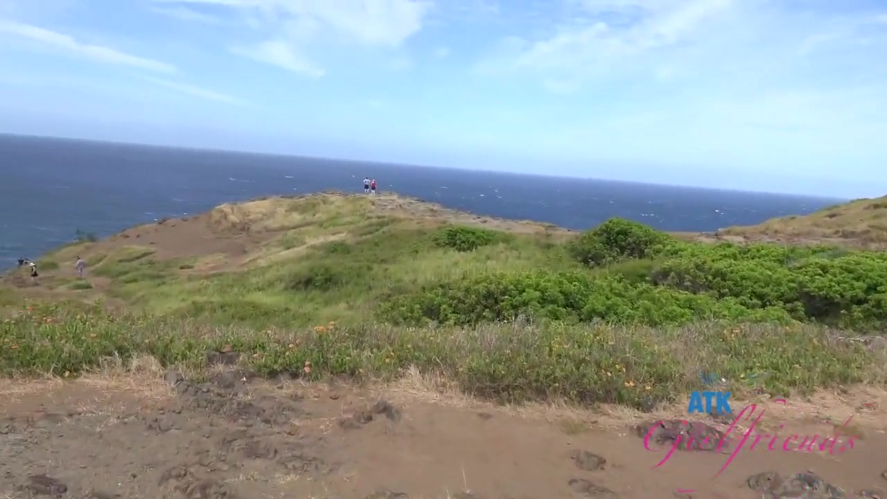 Gfe Vacay With Super Hot Beach Babe Blowjob In The Car With Summer Vixen
