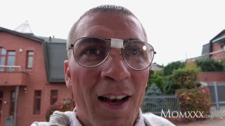 MOM Milf Sex Goddess's squirting orgasm
