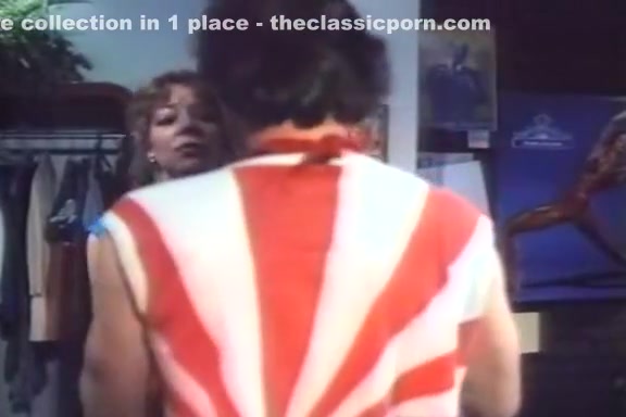Karen Summer, Dan T. Mann in vintage classic porn blowjob clip