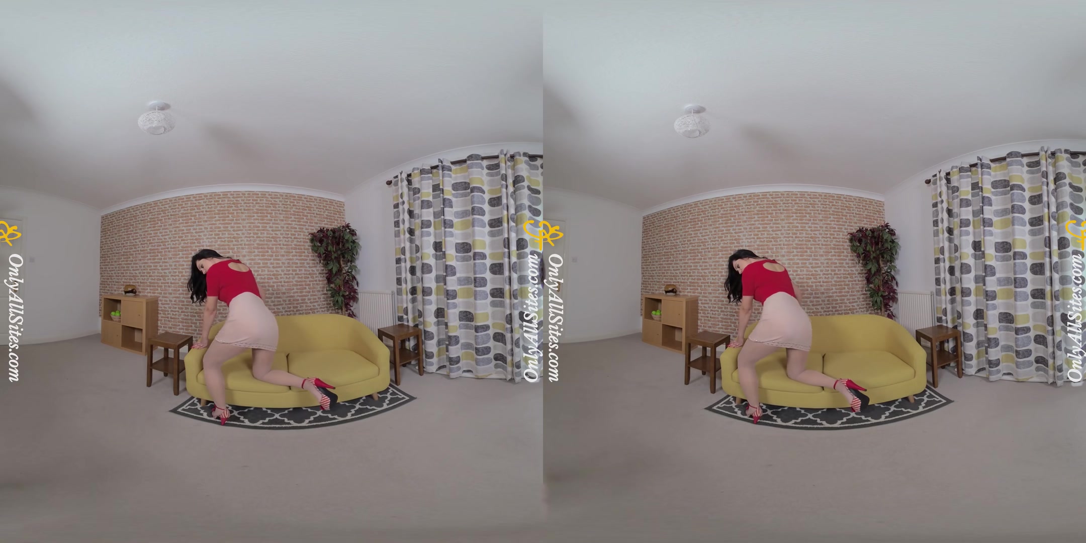 Amateur Hottie Pantyhose and Thong - OnlyTease