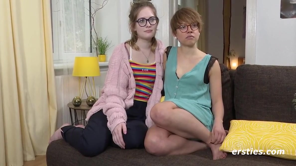 Lesbian Fingering - Mit Nahe Und Zusammenspiel Zum Orgasmus