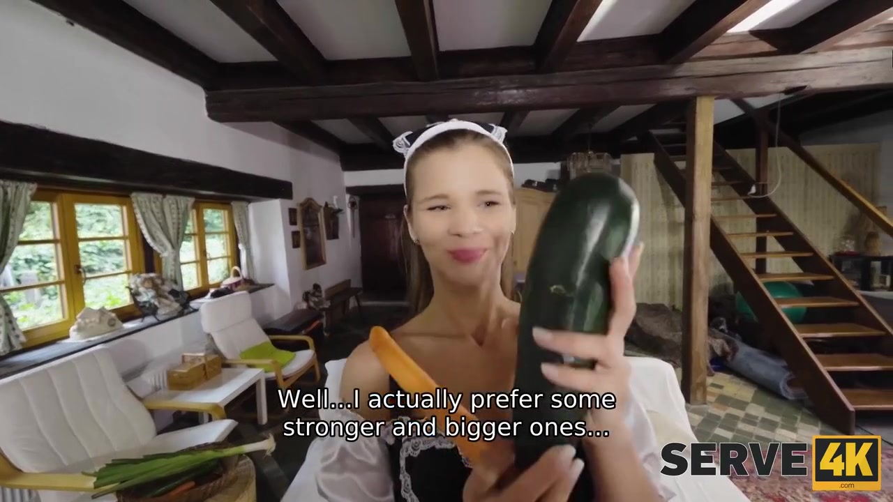 Serve4k. Guest House Girl