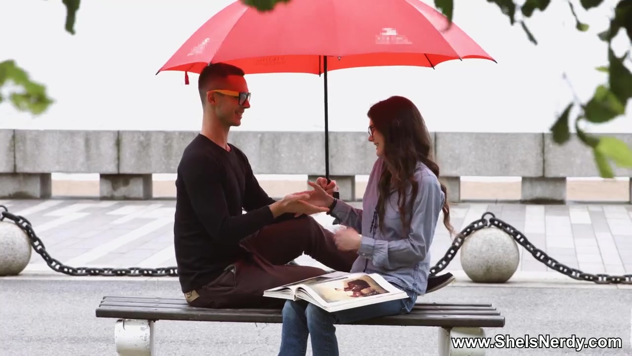 Ariana Shaine in Hot sex with nerdy art student 18+