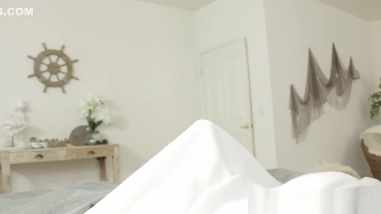 Cunt toying stepsis teen 18+