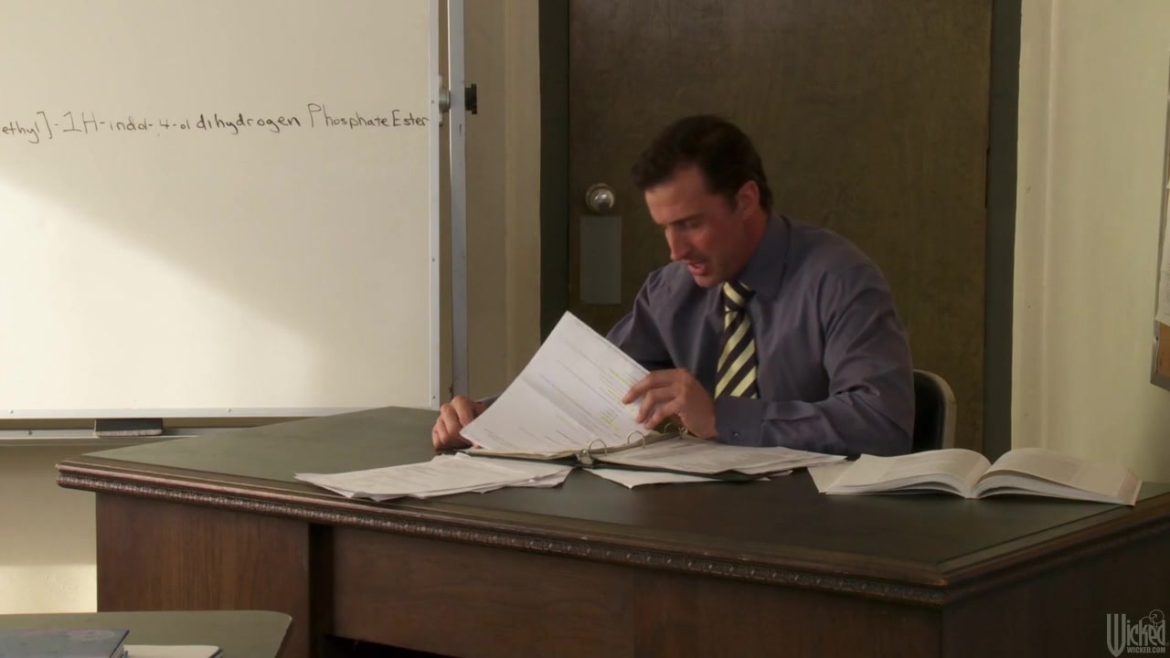 Gracie Glam In Teachers Pet, Scene 2