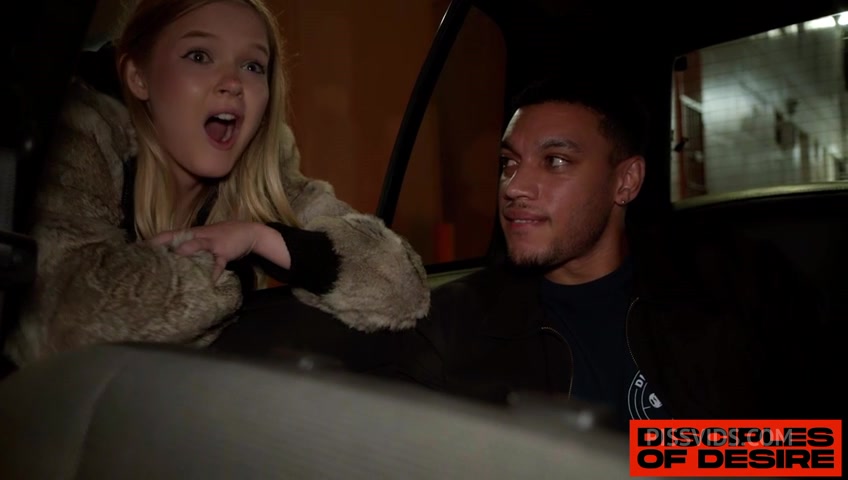 PROSTITUTE COCO GET FUCKED AND PISSES ON THUGGER / LOT LIZZARD - PissVids