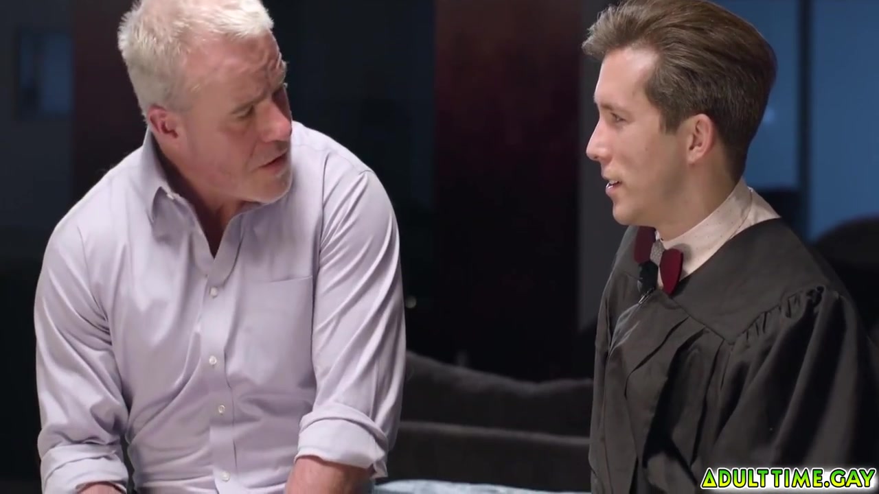 Isaac Parker, Dale Savage And Gay Porn - Teacher And His Graduated student 18+ Come Together For A Sensual Kiss That Leads To More 6 Min