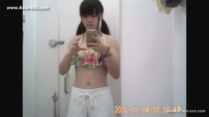 peeping japanese changeroom.2