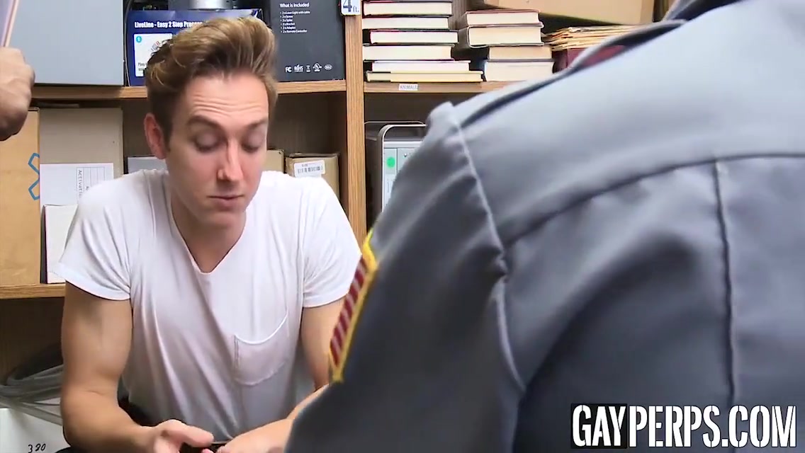 Twink Suspect Hammered Bare In Hard Interracial Threesome 9 Min