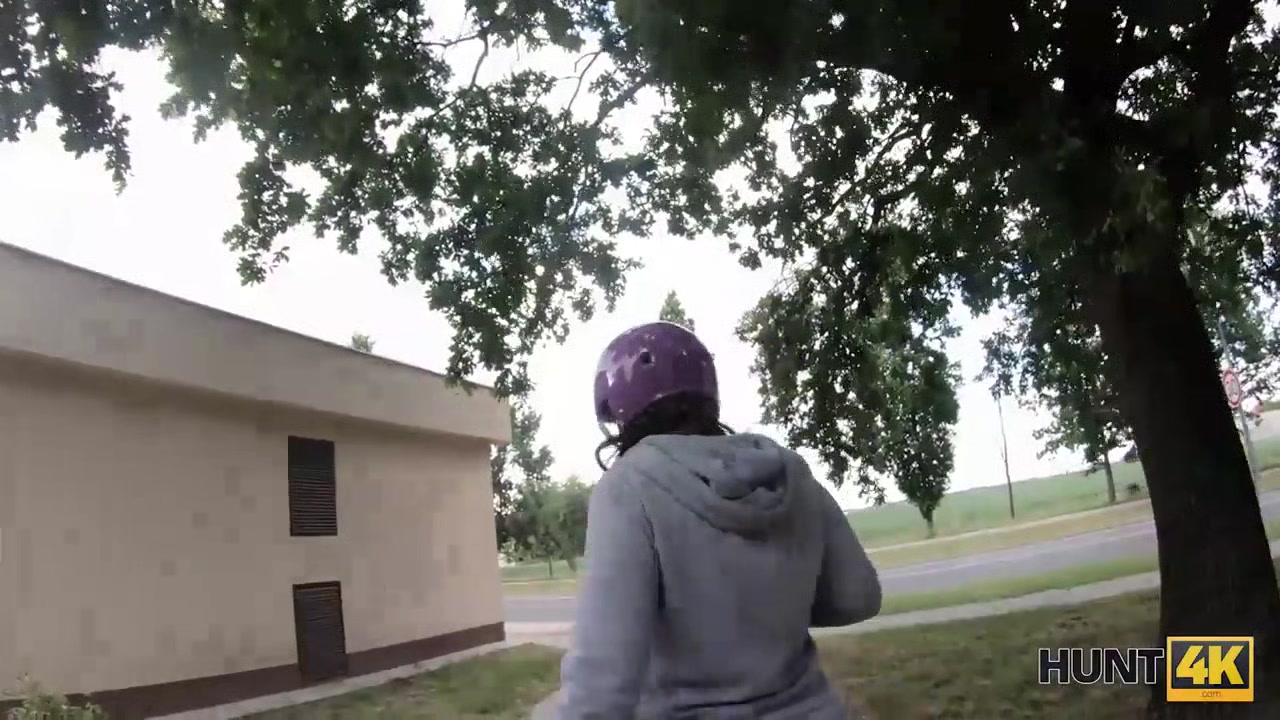 HUNT4K. Couple solves financial problems with dirty sex with stranger