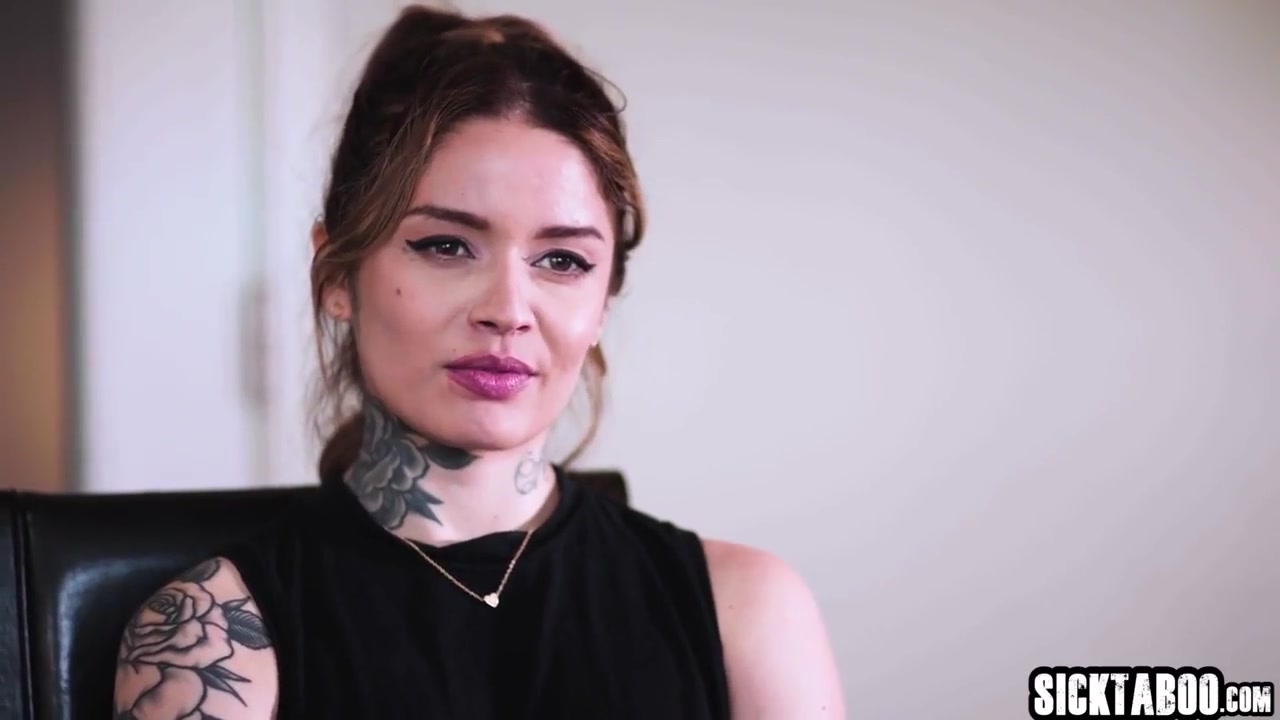 Vanessa Vega In Wanted Cum From Stud Dude After She Came In Fertility Clinic