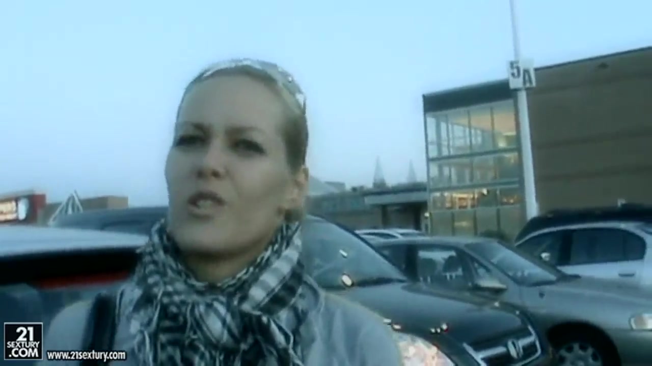 Dude tries to seduce Sophie Moone to fuck
