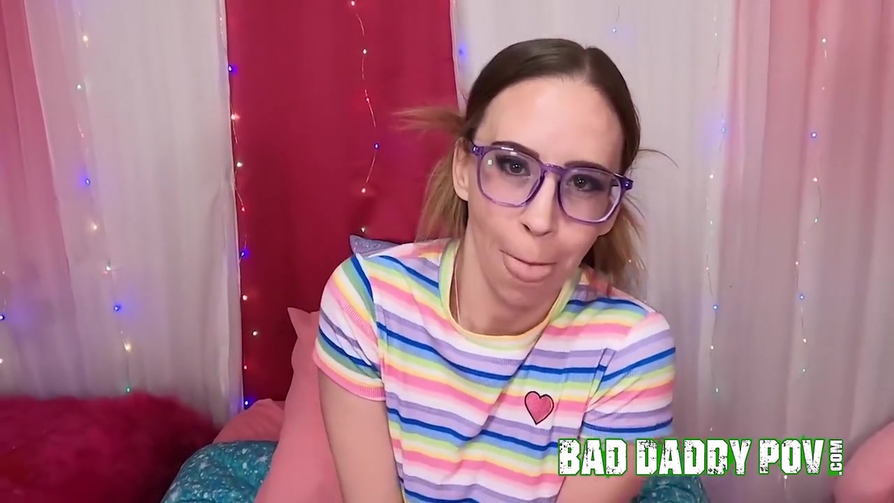 Shortie Breeze - Loves A Bouncy Bed And A Big Dick