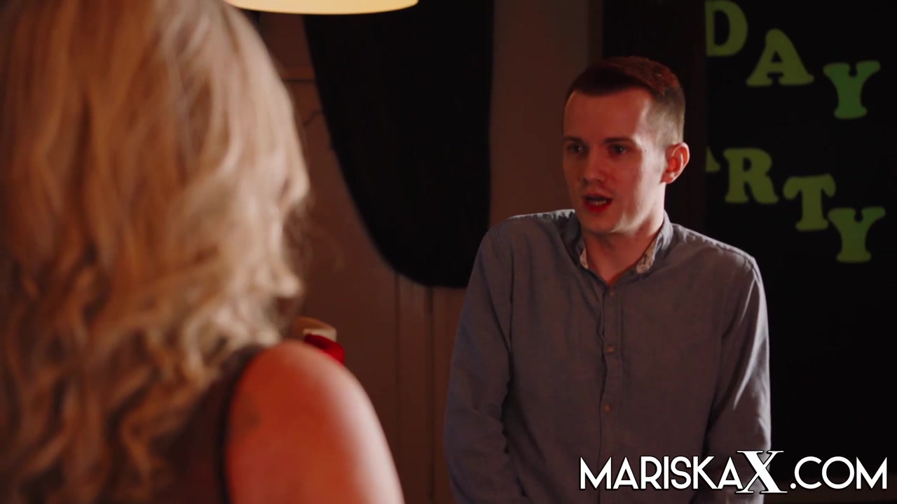 Cougar Fucks Young Stud Over Coffee