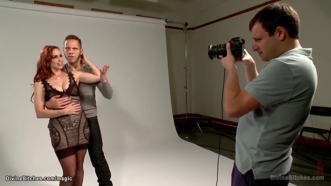 Bella Rossi - Mature Makes Cuckold Sucks Photographer