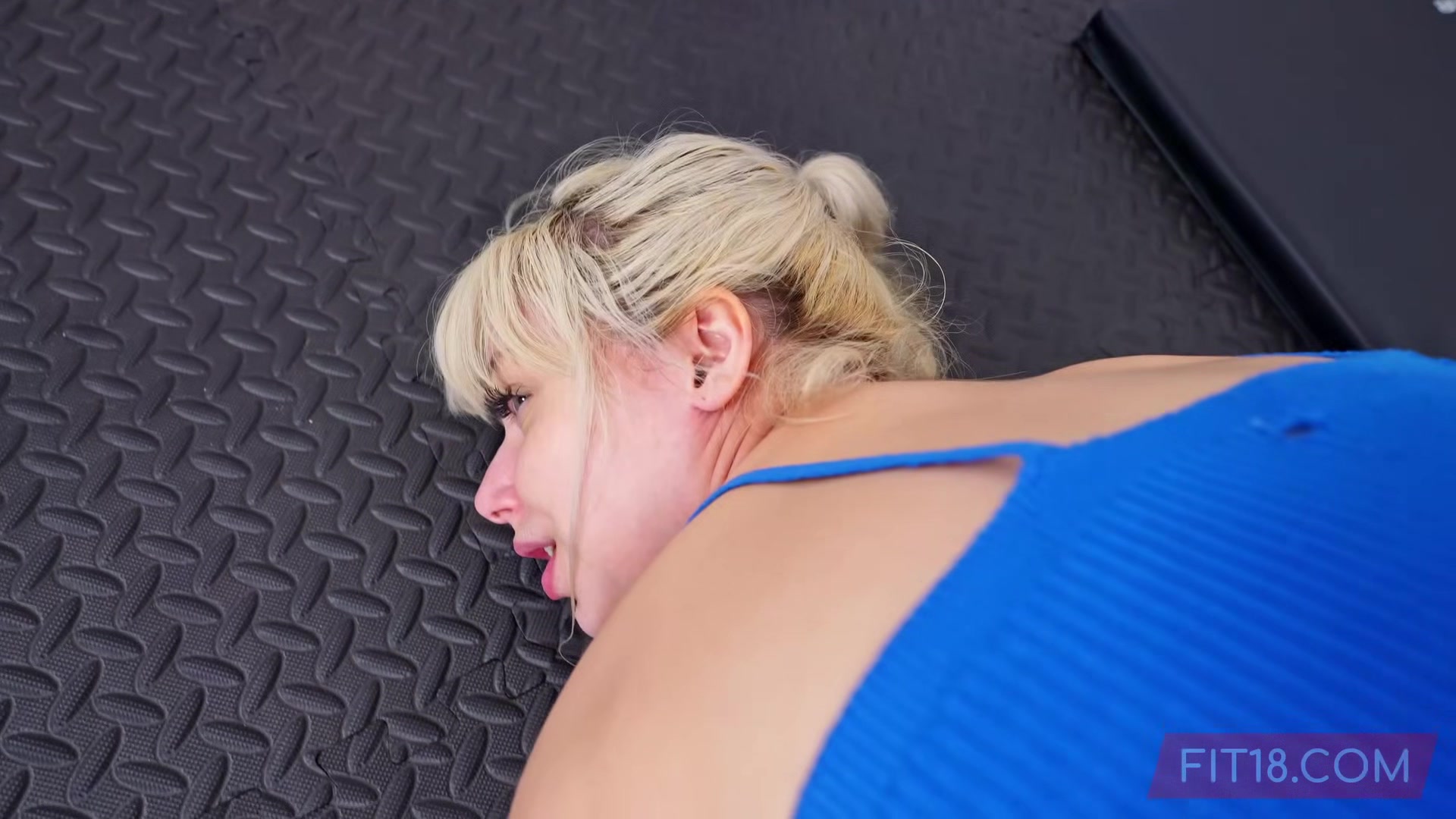 I Creampie Canadian With Big Natural Tits Jessica Starling At The Gym