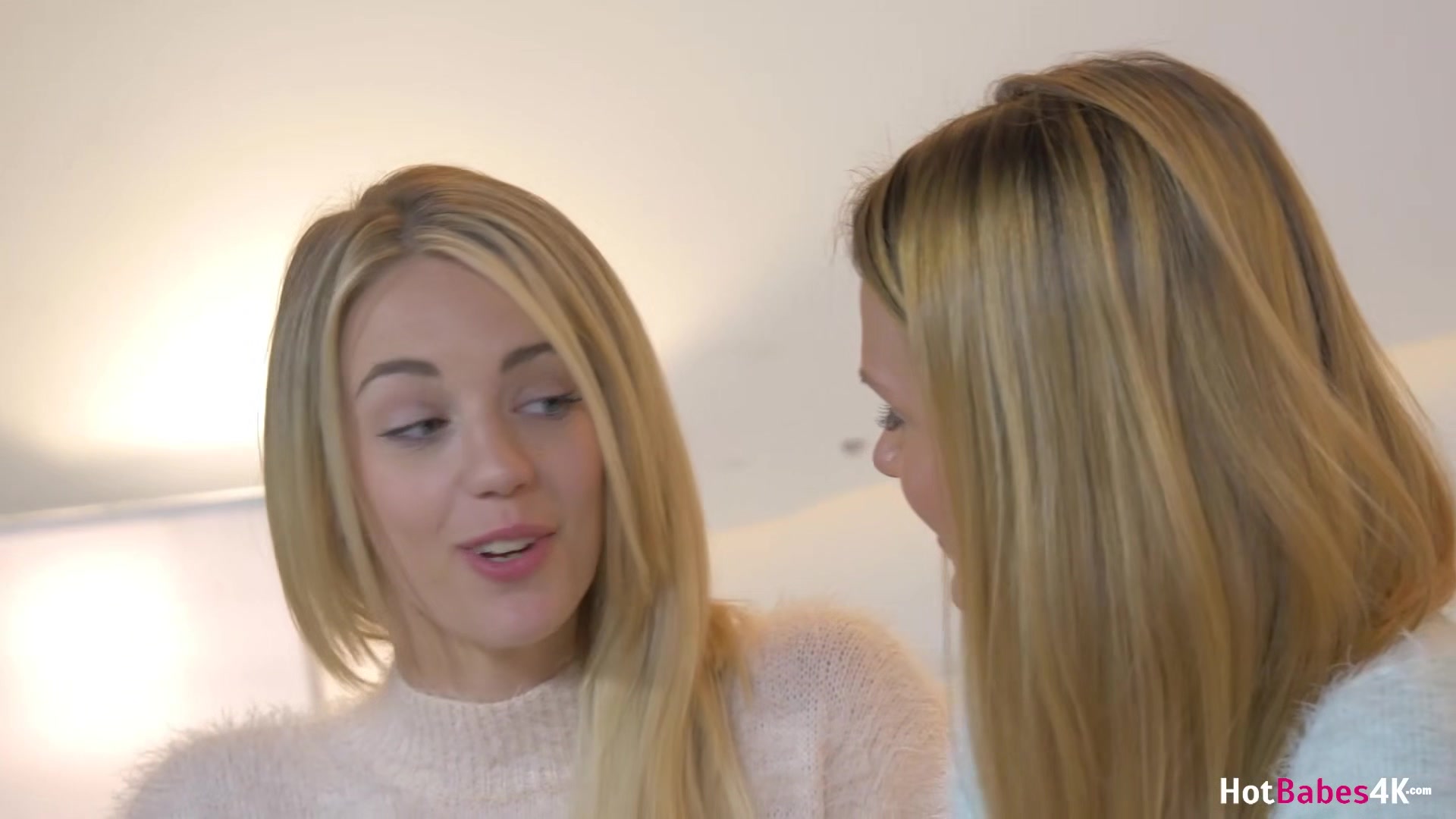 Hot Young Lesbian Lovers Abby Cross & Blake Eden Eat That Tasty Twat!