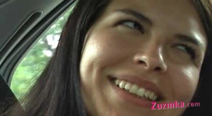 Zuzinka plays with dildo in taxi