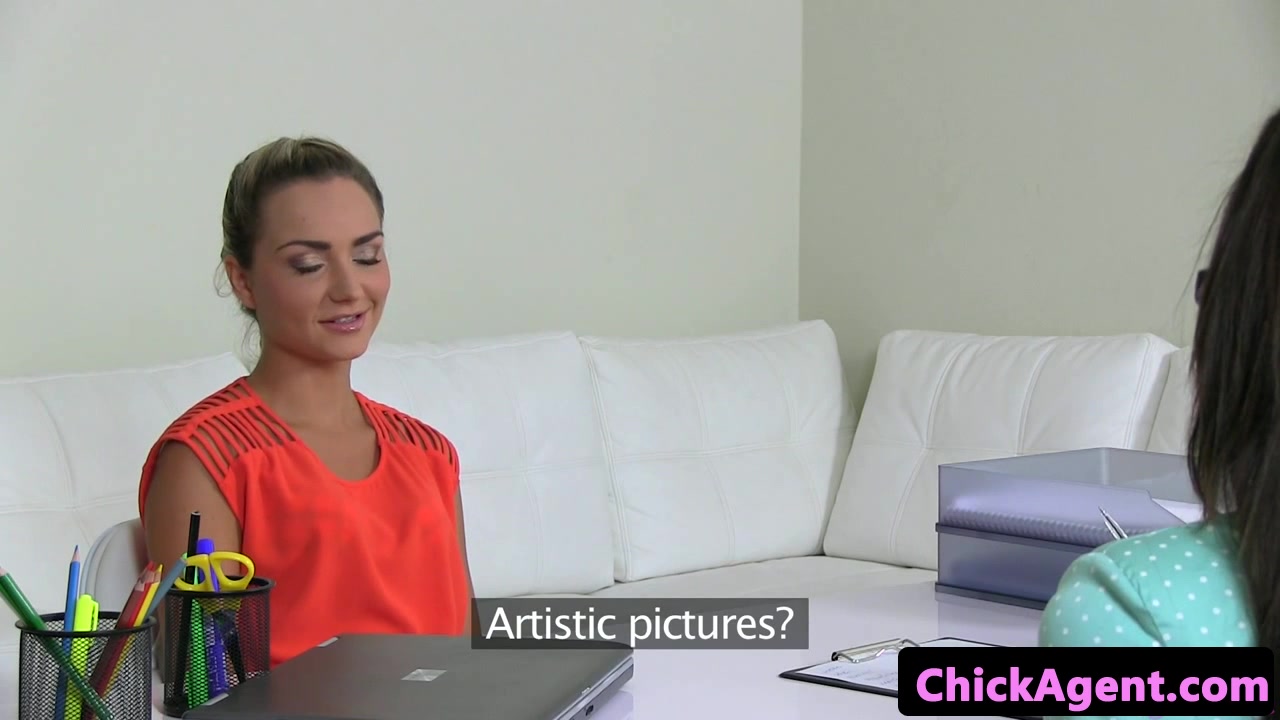 Beautiful agent sixtynines with casting babe