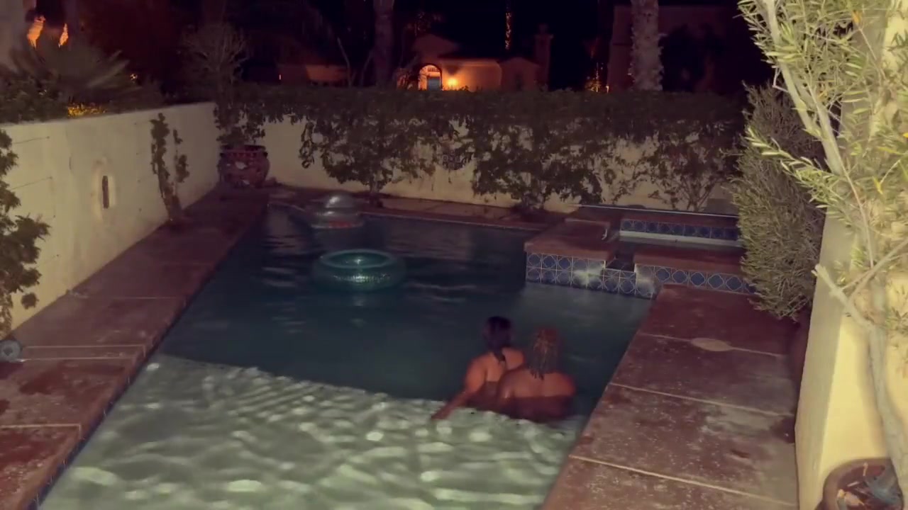 Ebony Babe Gets Stepbros Bbc While Out By The Pool Pussy Play Outside And Some Sloppy Dick Sucking