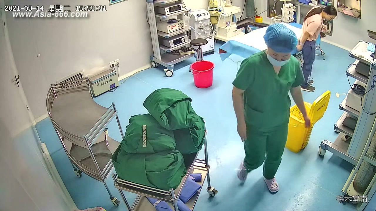 Peeping Hospital patient.12
