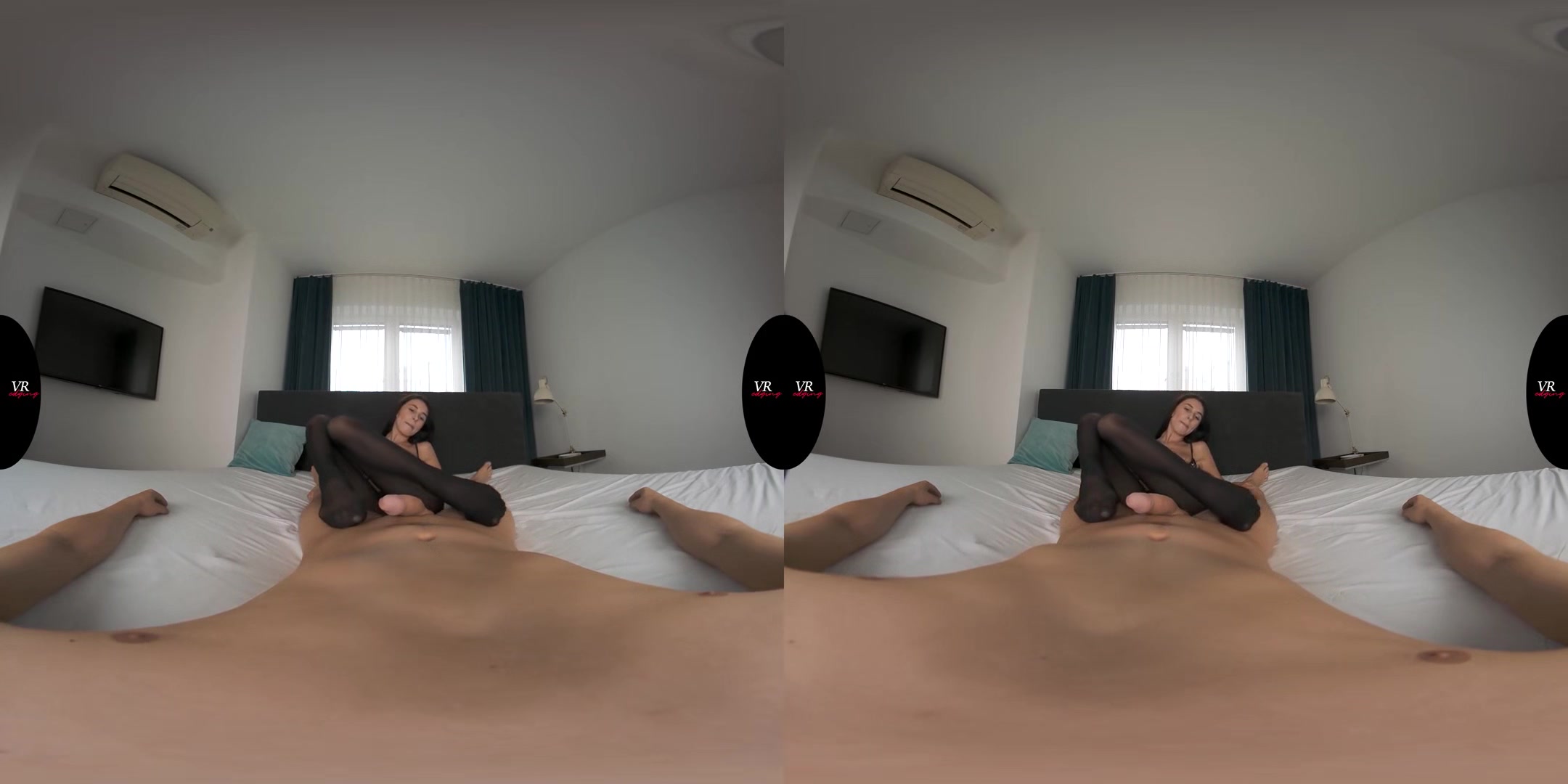 Alyssa Lets You Explode On Her Nylon Feet; Virtual Reality Blowjob and Edging
