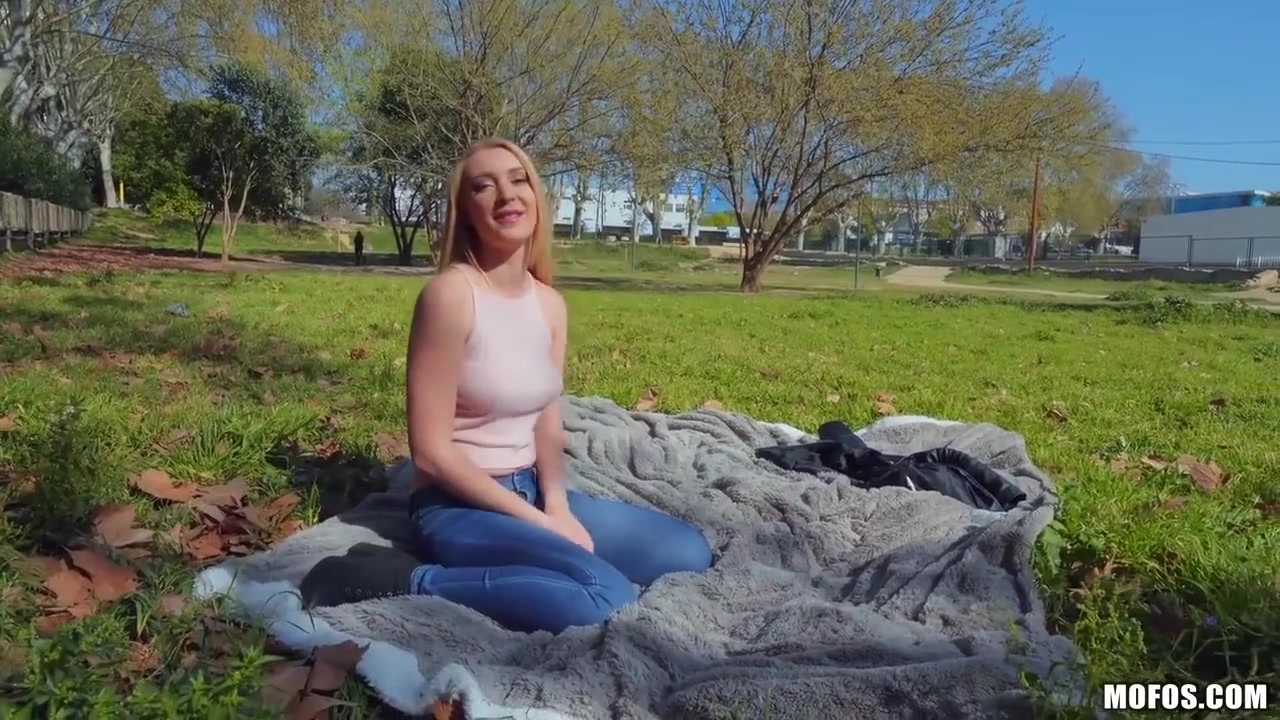Jordi El Nino Polla In Jordi Outdoors S01e02 - The Money Lovin Blondie!