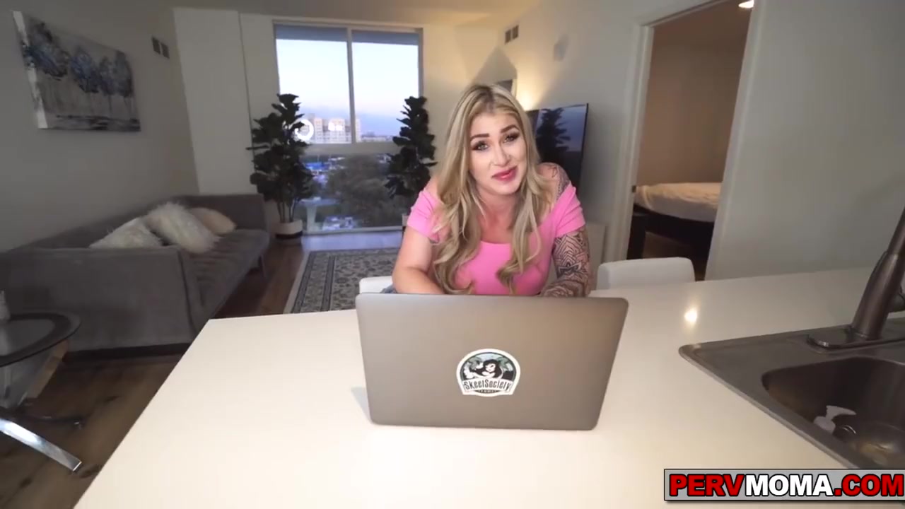 Lolly Dames - Stepson Pummeling His Hot Busty Stepmom