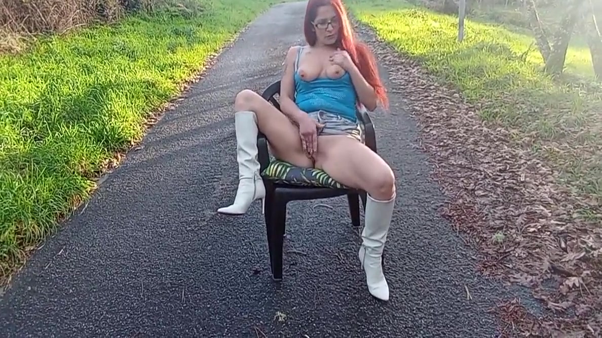 Masturbandome Publicamente Para Ti