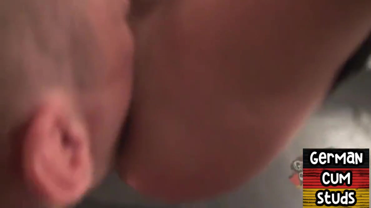 European Dilf Creampied By Inked Top During Bareback Sex