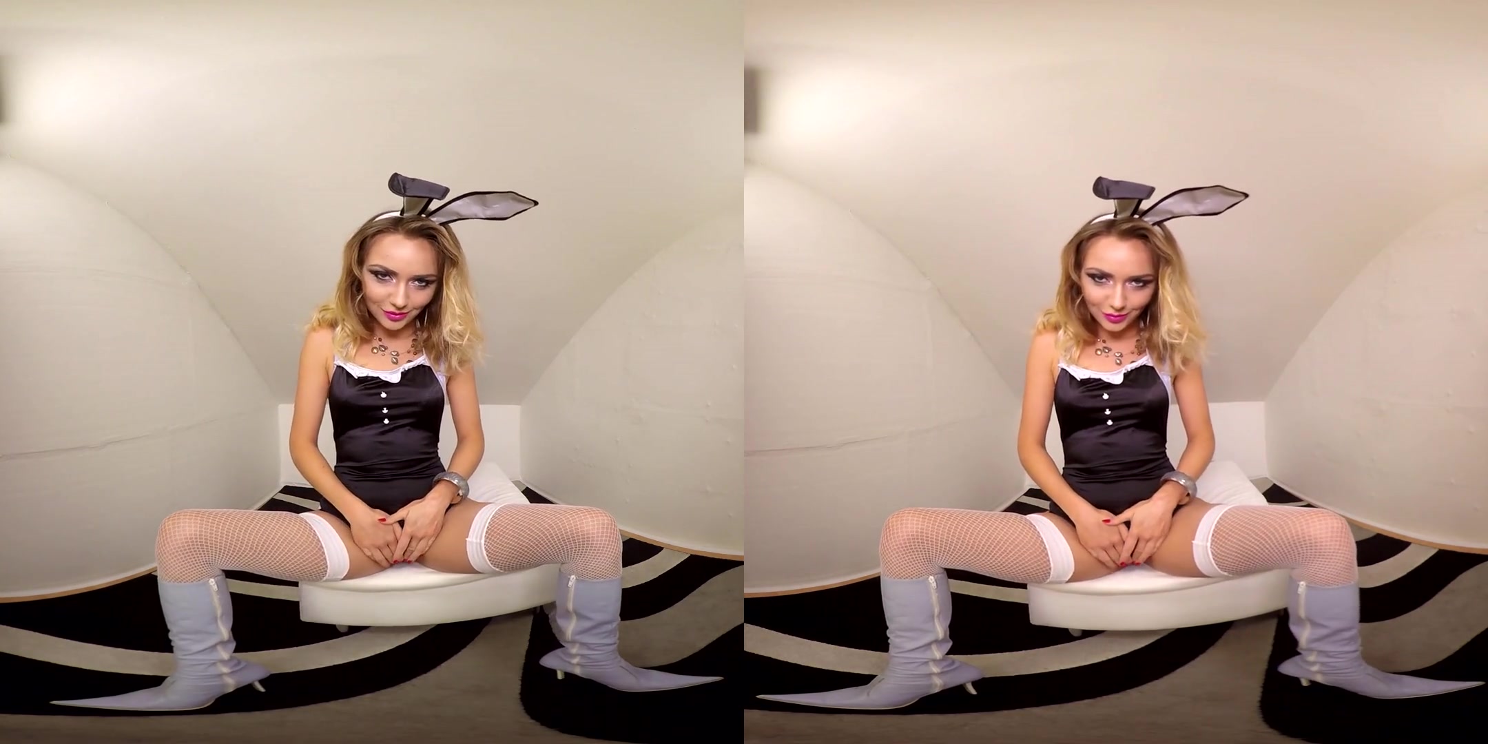 Victoria Puppy in 101 - Victoria Puppy - BravoModelsMedia