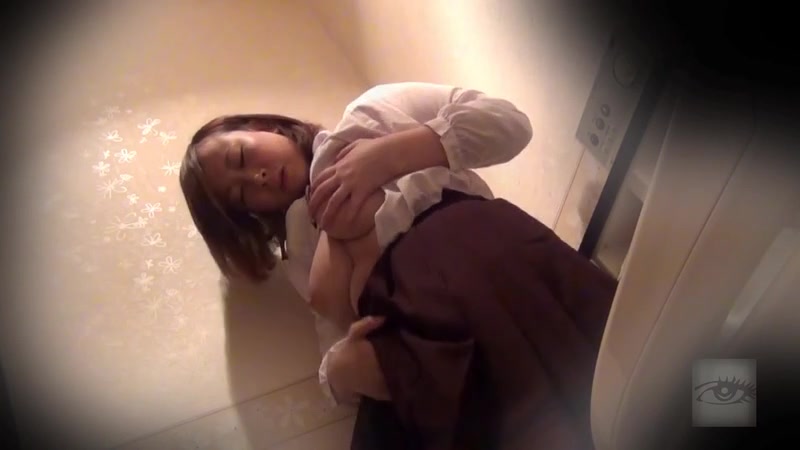 Nana's Potty Break - VoyeurJapanTV