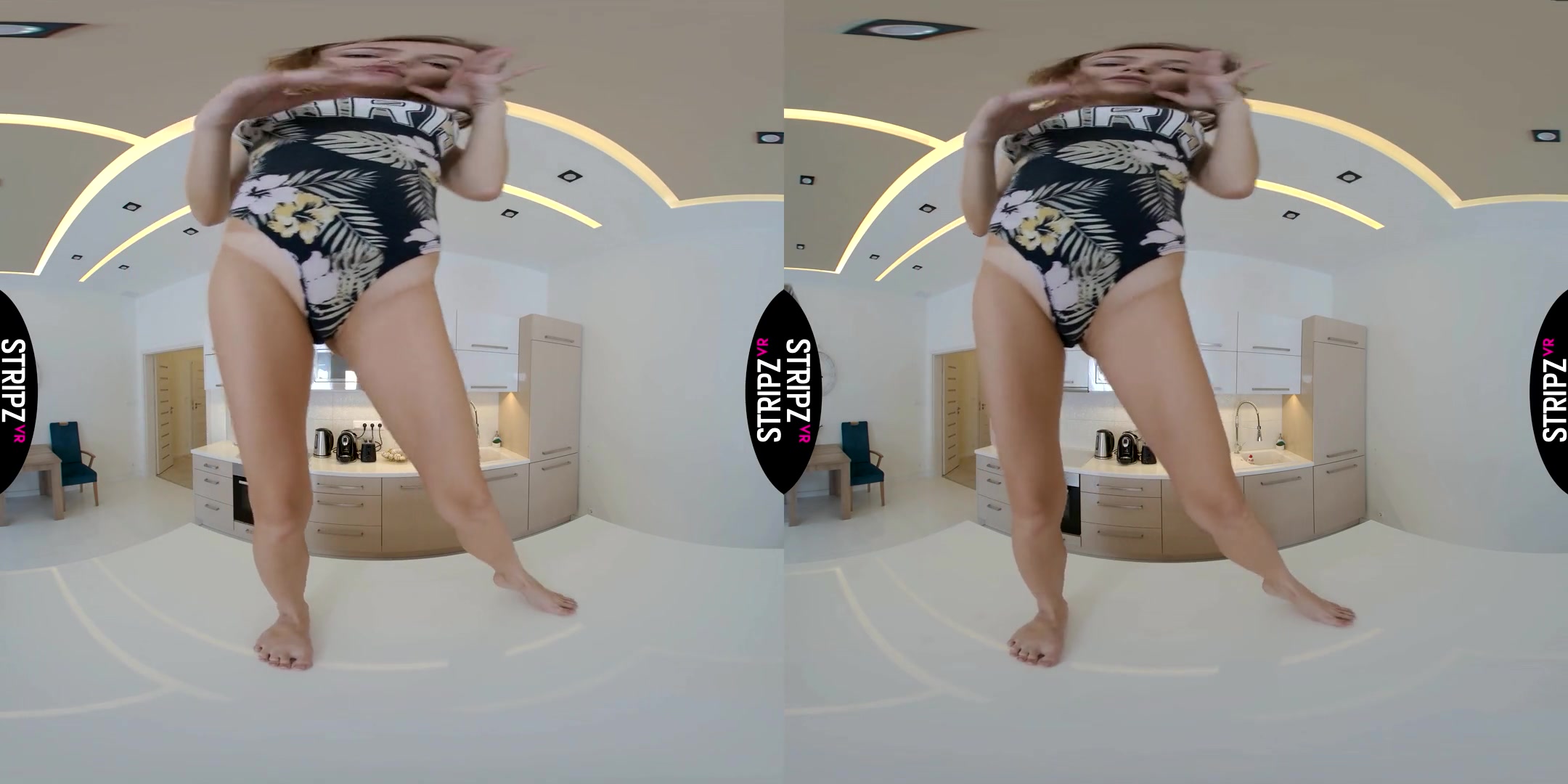 Vika in Body Electric! - StripzVR