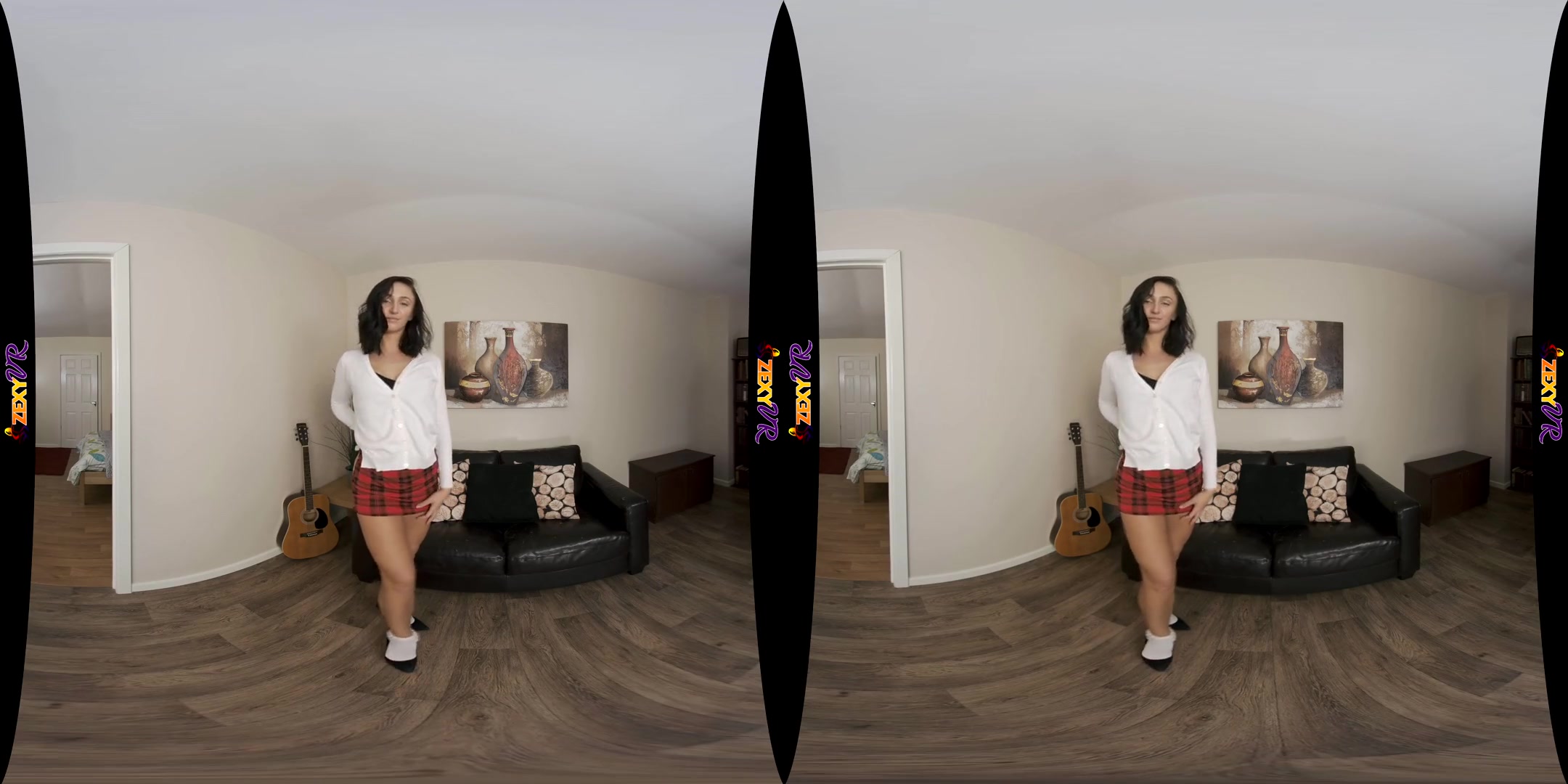 Mia J in Check Me Out - ZexyVR