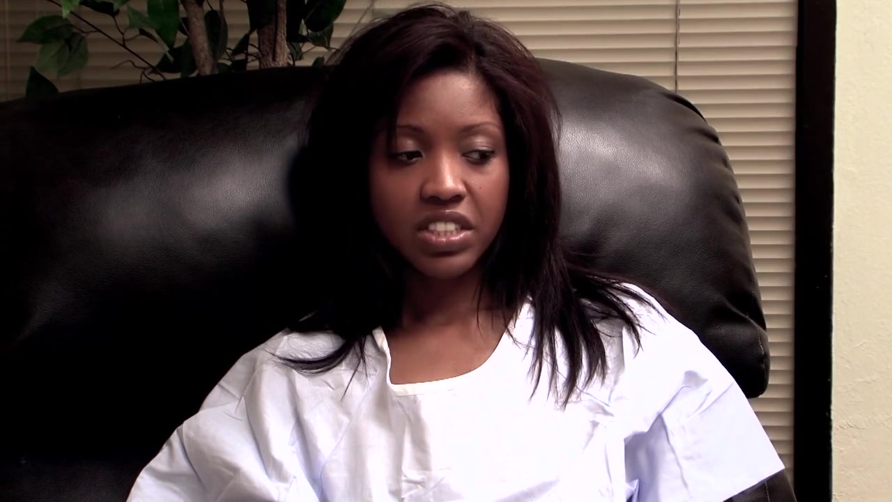 Milf Psychiatrist And Ebony Patient In A Passionate Dyke Sex - NaughtyGirls
