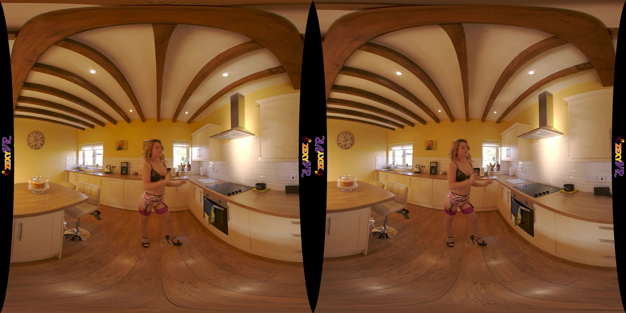 Enjoy My Strip featuring Chelsea Essex - ZexyVR