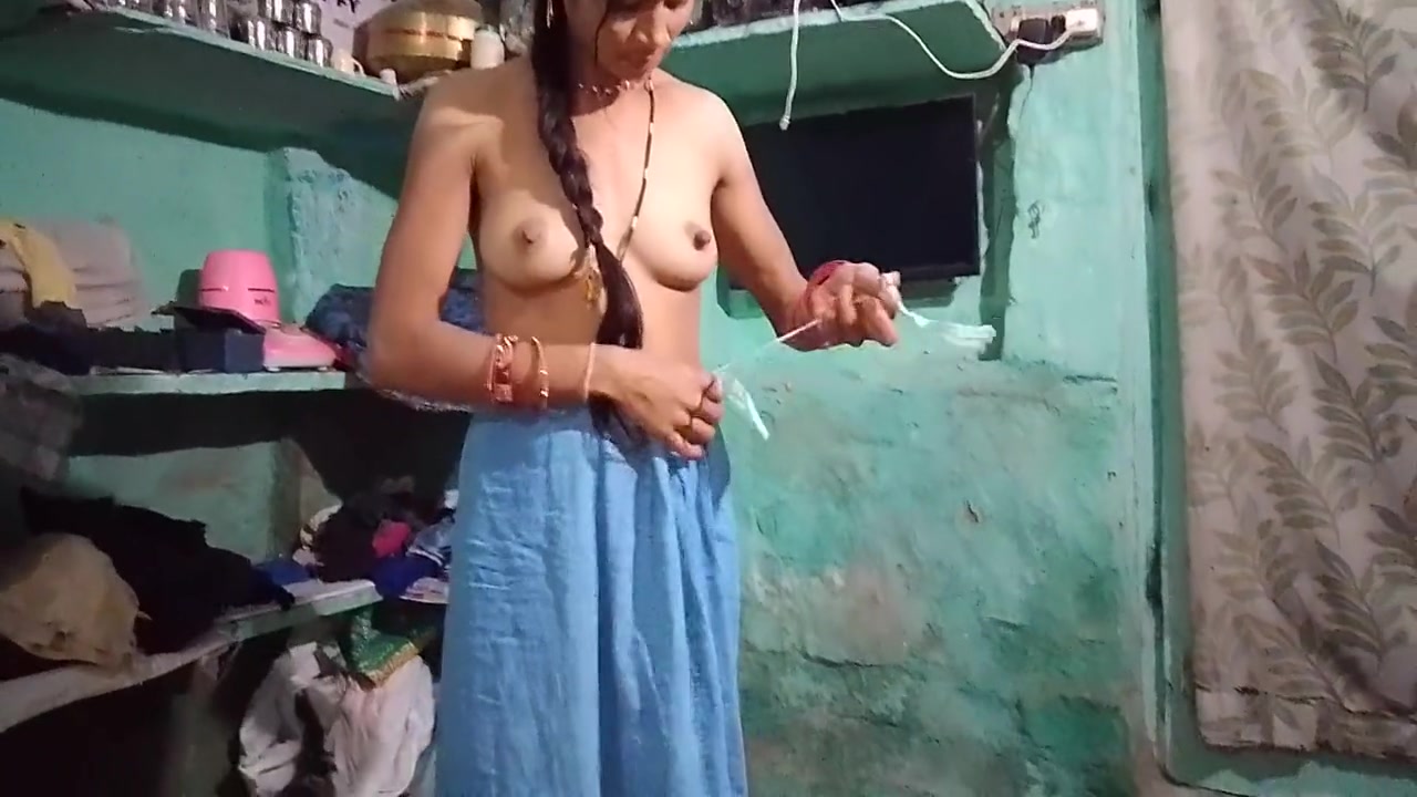 Meri Hot Sexy Biwi Ko Ghodi Bana Kar Choda Or Land Chusaya Or Gand Me Ungli Daal Diya