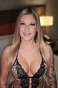 Hotwife Lexi Love