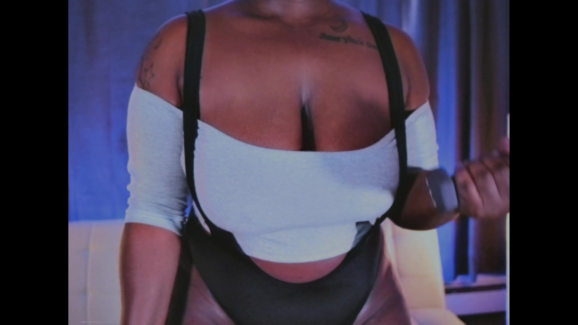 Big Booty Bbw Stepmom Works Her Way Out Of Workout - Sex Movies Featuring Asia Drake