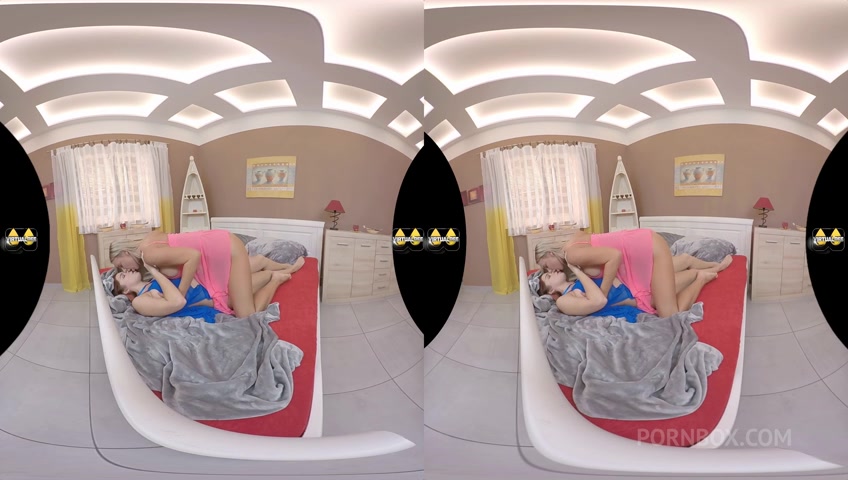VR - Lets Get Soaked with Oprah,Renata Fox by Virtual Pee - PissVids