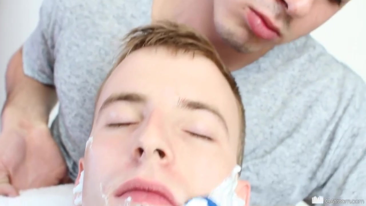 Shaved Fucks With With Calvin Cuffs And Mike Chambers