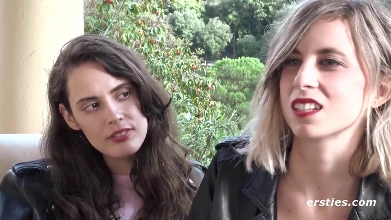 Brunette Lesbians Rub Each Others Clit Until They Burst