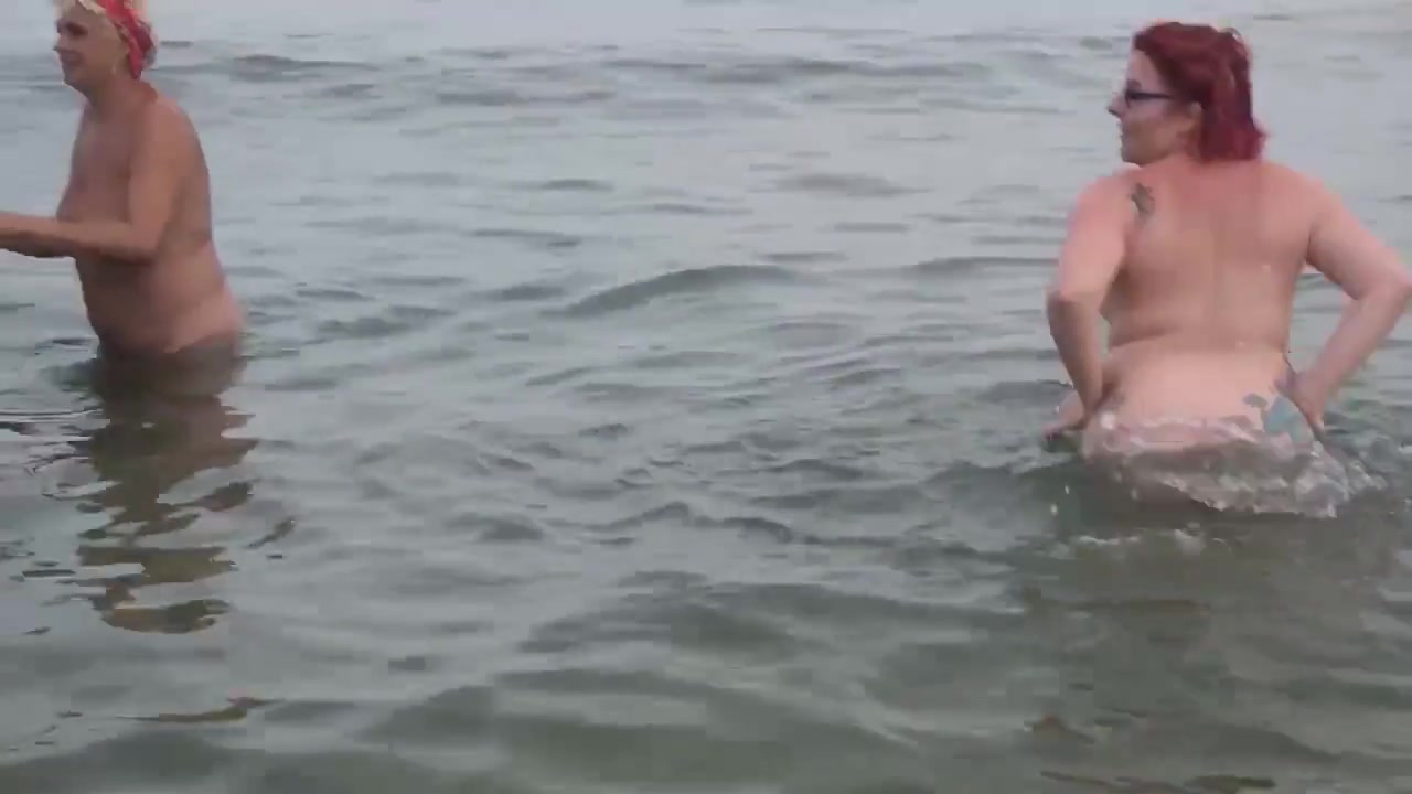 Girls Playing In The Sea - PhillipasLadies