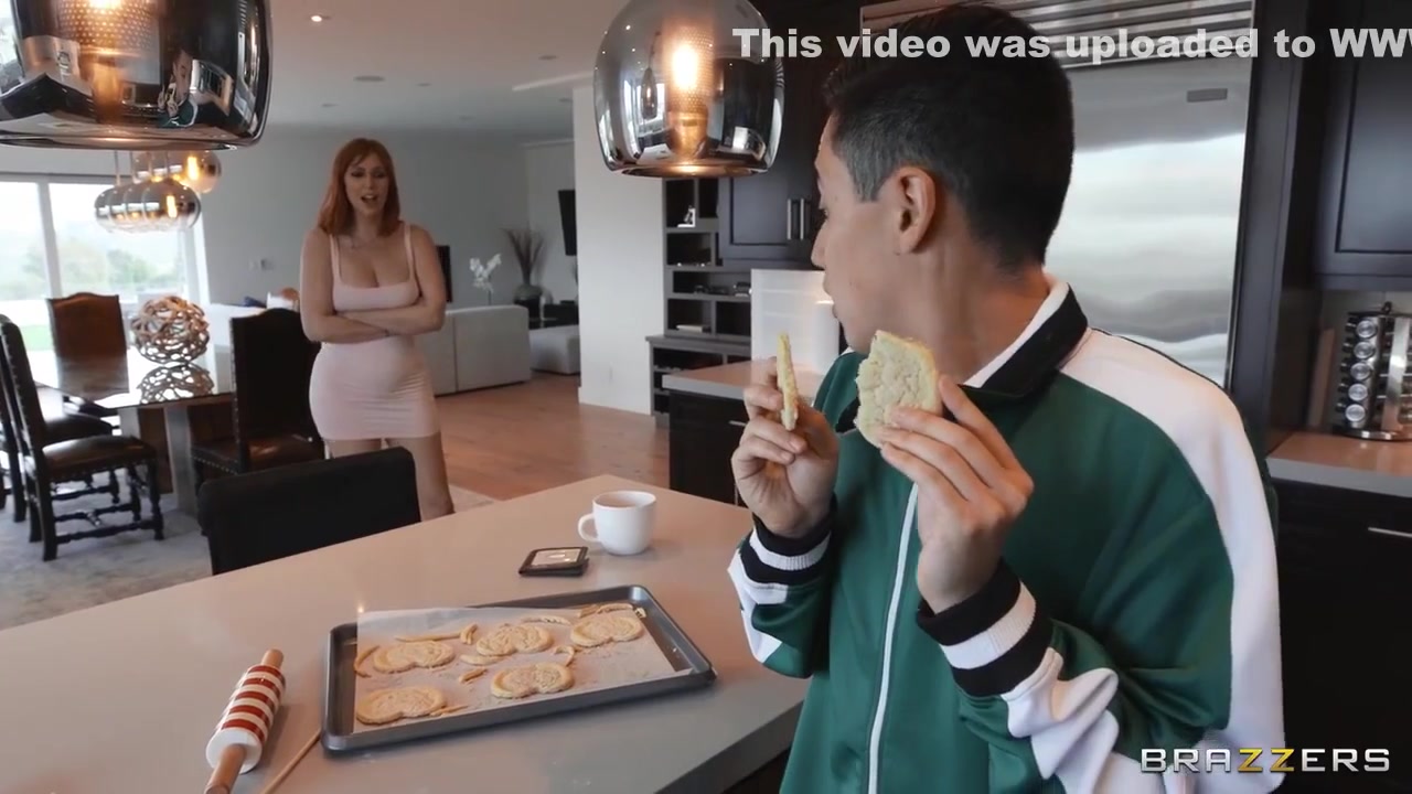 Creaming The Milfs Cookies On Pornhd With - Lauren Phillips